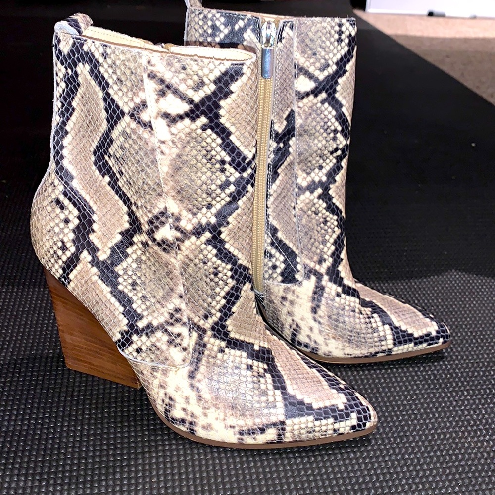 Womens Chunky Heel Boot